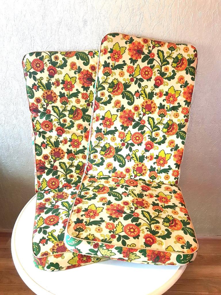retro vintage tuinstoel kussens textiel bloemen stof kussen, Ophalen, Gebruikt