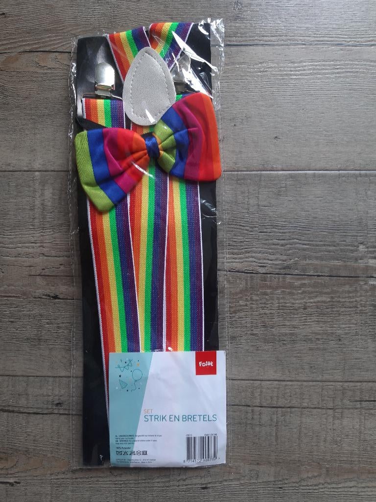 NIEUW - regenboog bretels en vlinderstrikje, Kleding | Heren, Ophalen, Nieuw, Met patroon