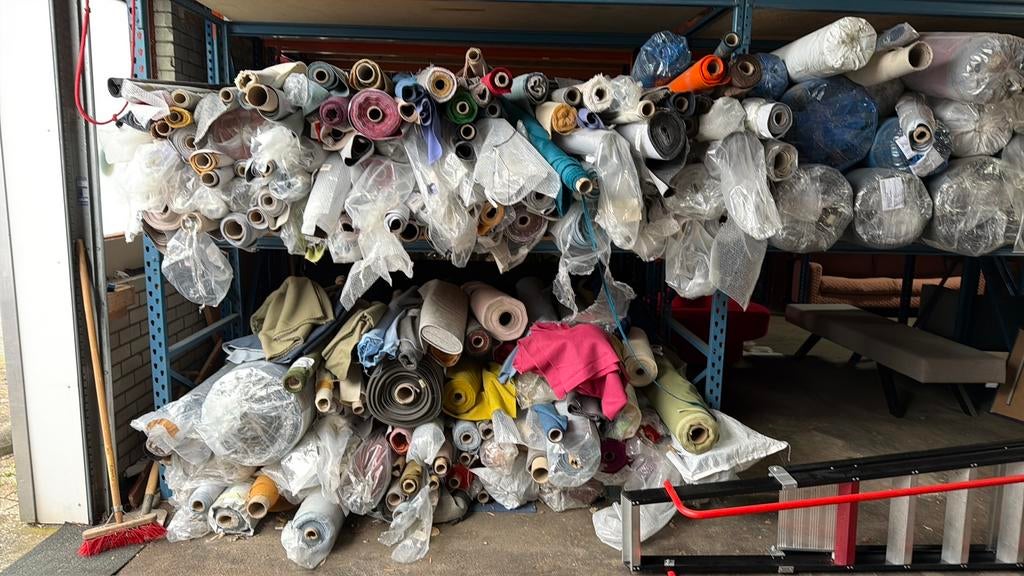 Partij meubelstoffen ca. 150 rollen, Ophalen, 120 cm of meer, 200 cm of meer, Zo goed als nieuw