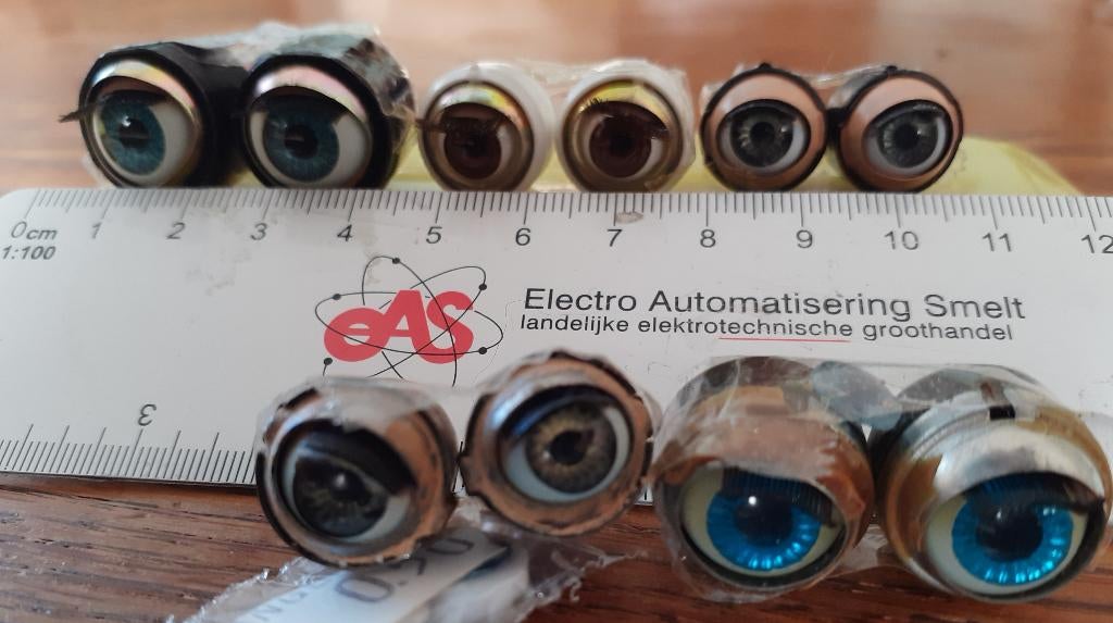 NIEUWE EN GEBRUIKTE OGEN VOOR JAREN 60 POPPEN, Verzenden, Nieuw, Pop