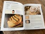 Basishandboek Brood Bakken voor de Broodmachine, Boeken, Ophalen of Verzenden, Zo goed als nieuw, Overige gebieden, Overige typen