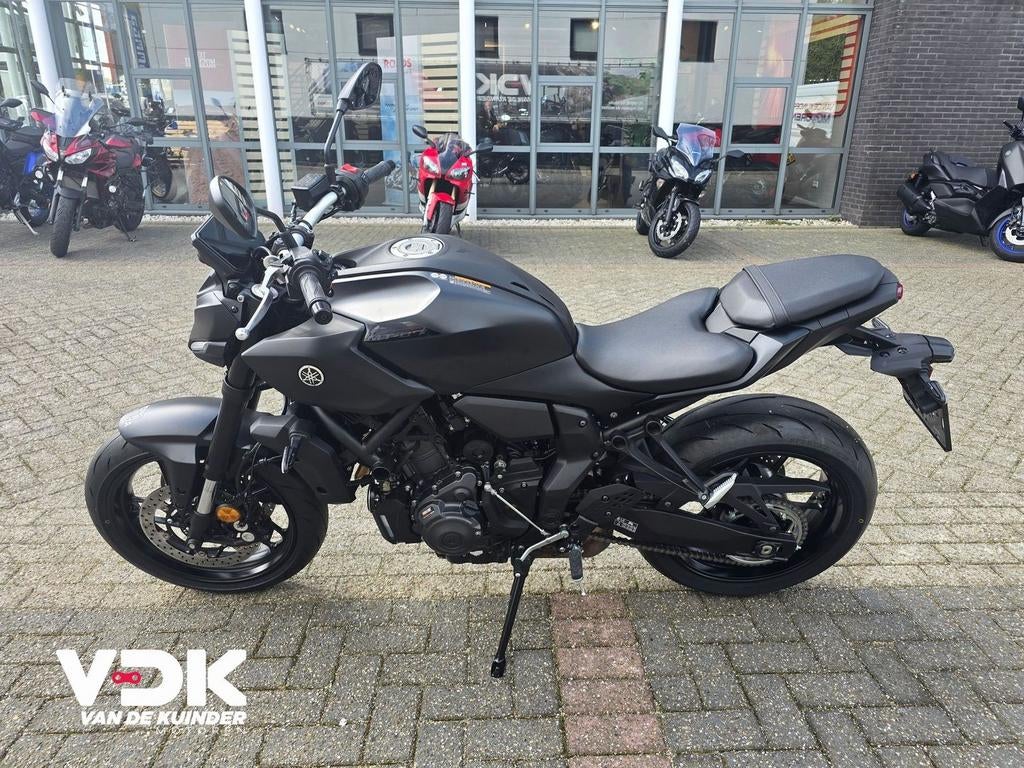 YAMAHA MT 07 ABS 35KW UIT VOORRAAD LEVERBAAR, Motoren, 2 cilinders, Bedrijf, Onbekend, YAMAHA