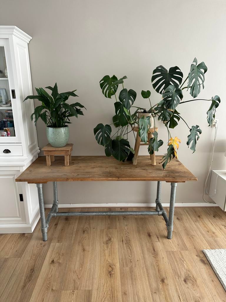 Industriële eettafel – massief hout & staal 180x76, Ophalen, Zo goed als nieuw