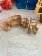Vintage Rotan barbie poppenmeubeltjes: bankje en 2 stoeltjes, Ophalen, Gebruikt, Accessoires