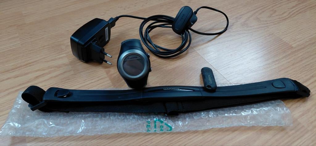 Garmin Forerunner 400 Sporthorloge met Hartslagmeter, Gebruikt, Zwart, Garmin, Ophalen of Verzenden