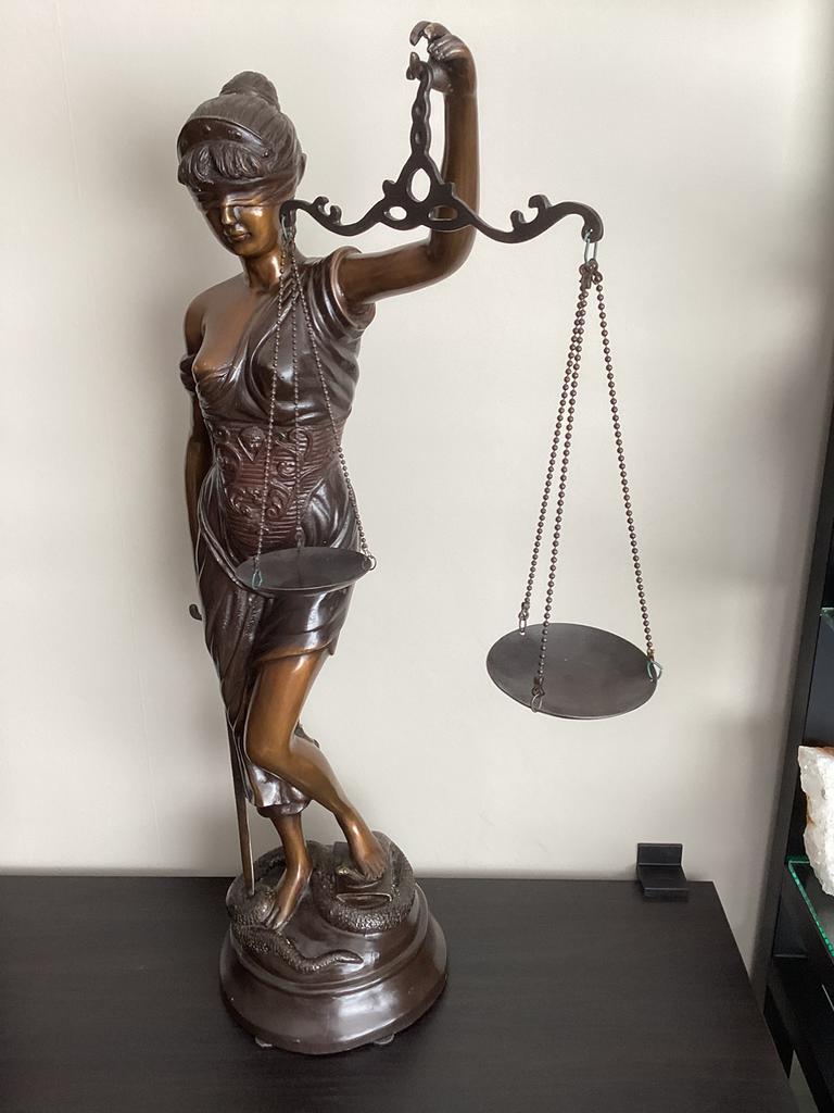 Vrouwe justitia brons groot 83 cm, Antiek en Kunst, Ophalen