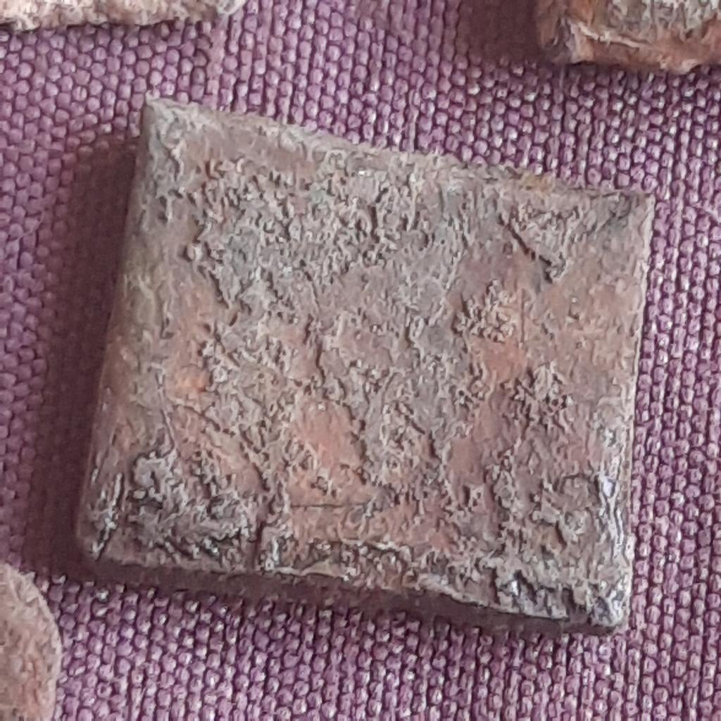 Bodemvondst Friesland: 11 Muntgewichtjes, Verzenden