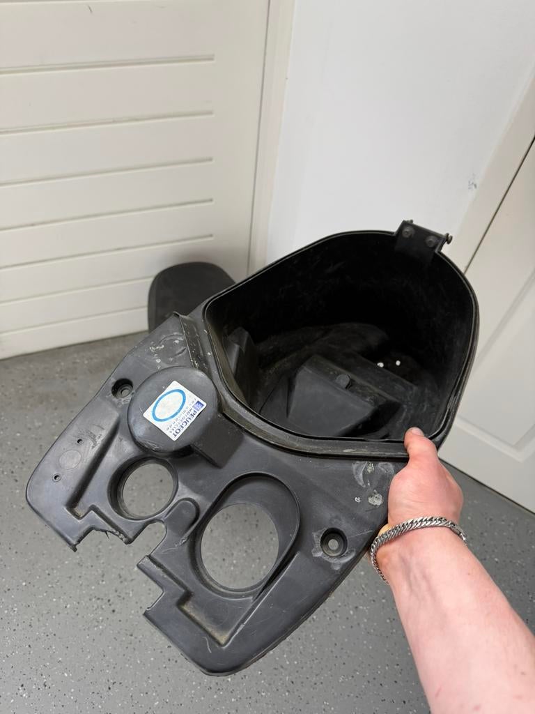 Peugeot vivacity/speedfight buddybak, Fietsen en Brommers, Ophalen of Verzenden, Zo goed als nieuw, Peugeot