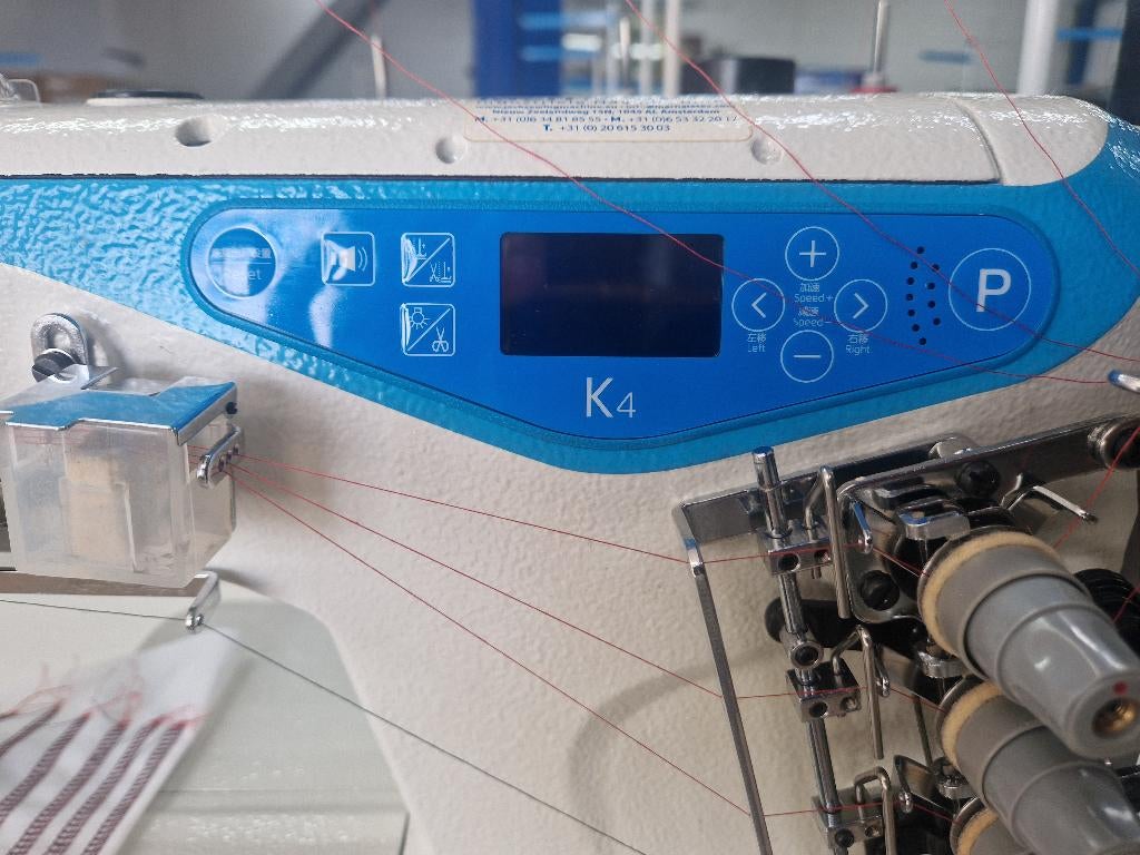 Jack K4-UT bovendek onderdek machine AUTOMAAT ZO GOED ALS 2, Hobby en Vrije tijd, Naaimachines en Toebehoren, Zo goed als nieuw