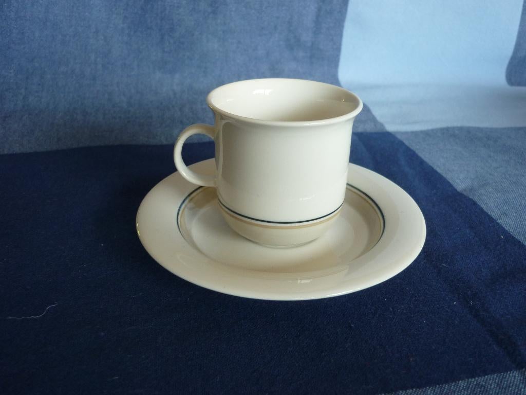 Klein kopje Arabia Finland, Antiek en Kunst, Antiek | Servies los, Ophalen of Verzenden