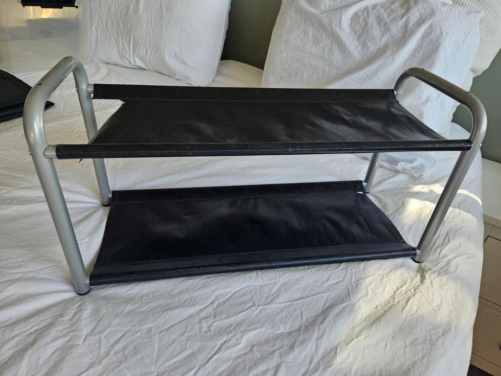 Gratis schoenenrekje ikea (met beschadiging), Ophalen, Gebruikt