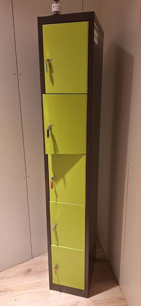 Kluisjeskast met 5 vakken - Groen/Bruin, Huis en Inrichting, Kasten | Lockerkasten, Ophalen of Verzenden, Gebruikt, Modern, functioneel