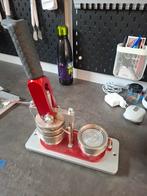 G serie Button Badge Machine 59mm met toebehoren, Hobby en Vrije tijd, Ophalen, Zo goed als nieuw, Gereedschap of Toebehoren