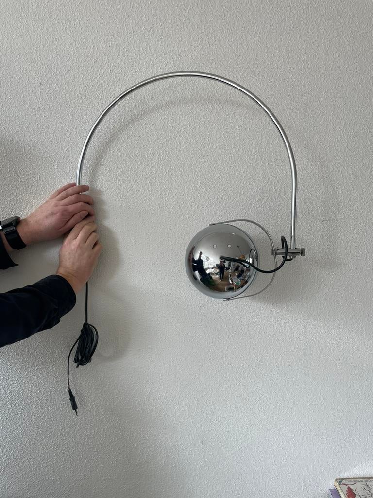 Space age  Gepo bollamp /boog wandlamp/chroom, Huis en Inrichting, Lampen | Wandlampen, Ophalen of Verzenden, Zo goed als nieuw