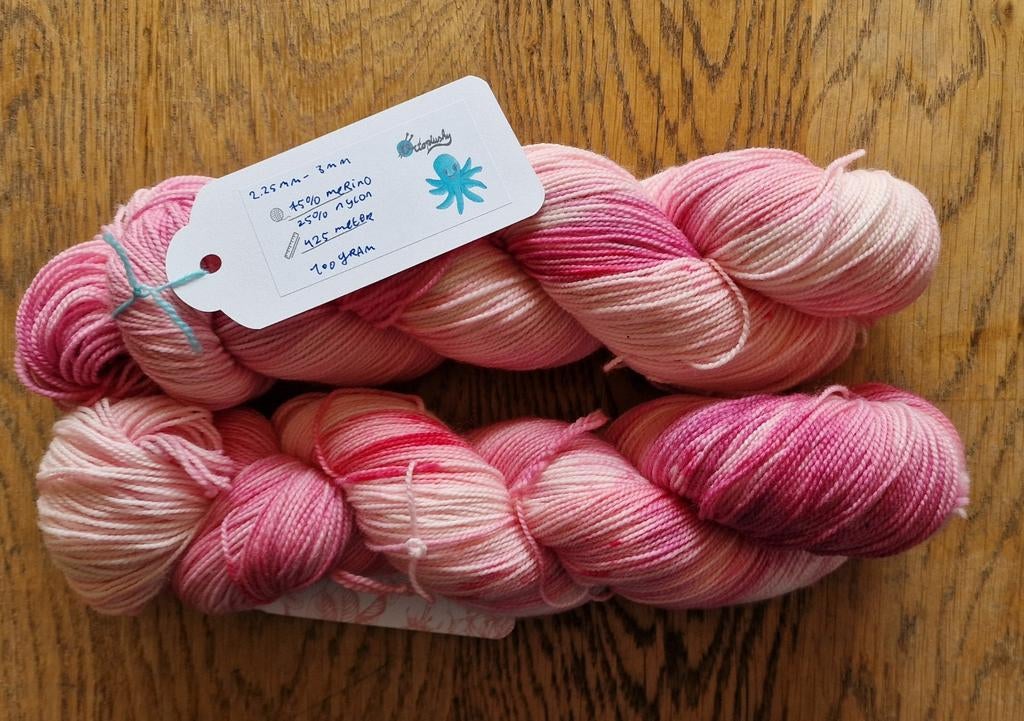 Handgeverfde sokkenwol Merino/Nylon. Meerdere kleuren., Ophalen of Verzenden, Nieuw, Breien of Haken, Wol of Garen