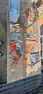 Overbodig gereedschap, Ophalen