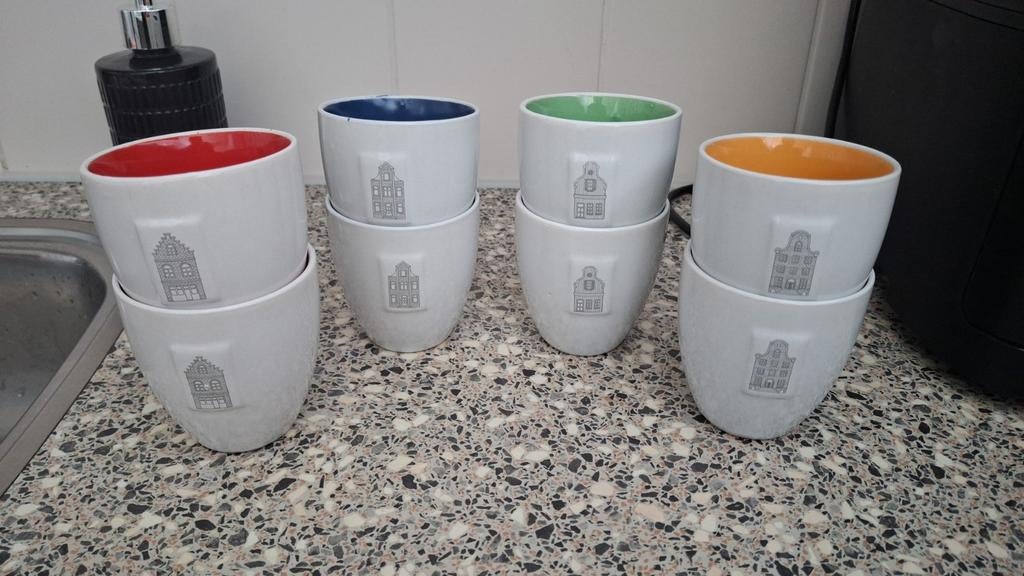 Set van 8 koffiebekers met grachtenpandjes, Huis en Inrichting, Ophalen, Gebruikt, Keramiek, Overige stijlen