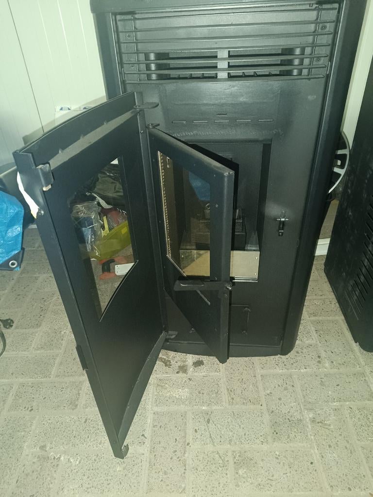 NIEUW: Krachtige Pelletkachel CR-09 (9.9kW) - A+, Huis en Inrichting, Kachels, Ophalen of Verzenden, Nieuw, Hout, Pelletkachel