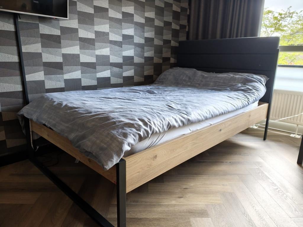 Complete tiener kamer:bed/kledingkast/nachtkastje/boekenkast, Kinderen en Baby's, Kinderkamer | Complete kinderkamers, Zo goed als nieuw