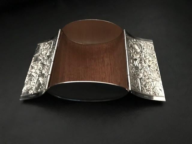 Vintage Verzilverde sigarettendoos, 9x8,5 cm op voetjes, Ophalen of Verzenden