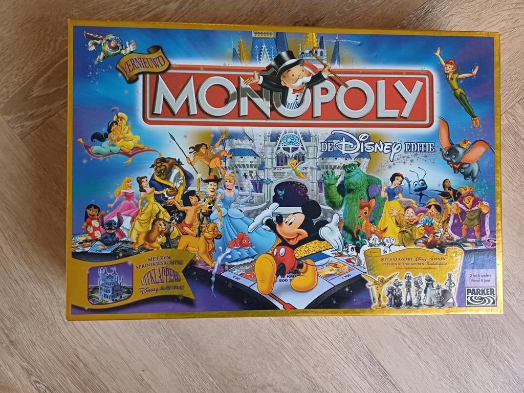 Monopoly Disney Editie met kasteel - Bordspel, Vijf spelers of meer, Ophalen of Verzenden, Gebruikt, Parker