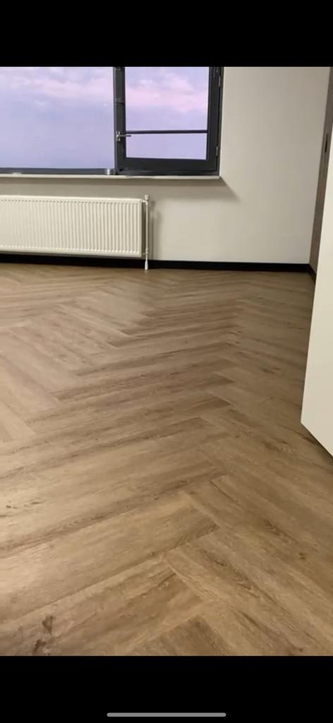 Laminaat, visgraat & egaliseren, Doe-het-zelf en Verbouw, Ophalen, 50 tot 150 cm, Zo goed als nieuw, 10 m² of meer