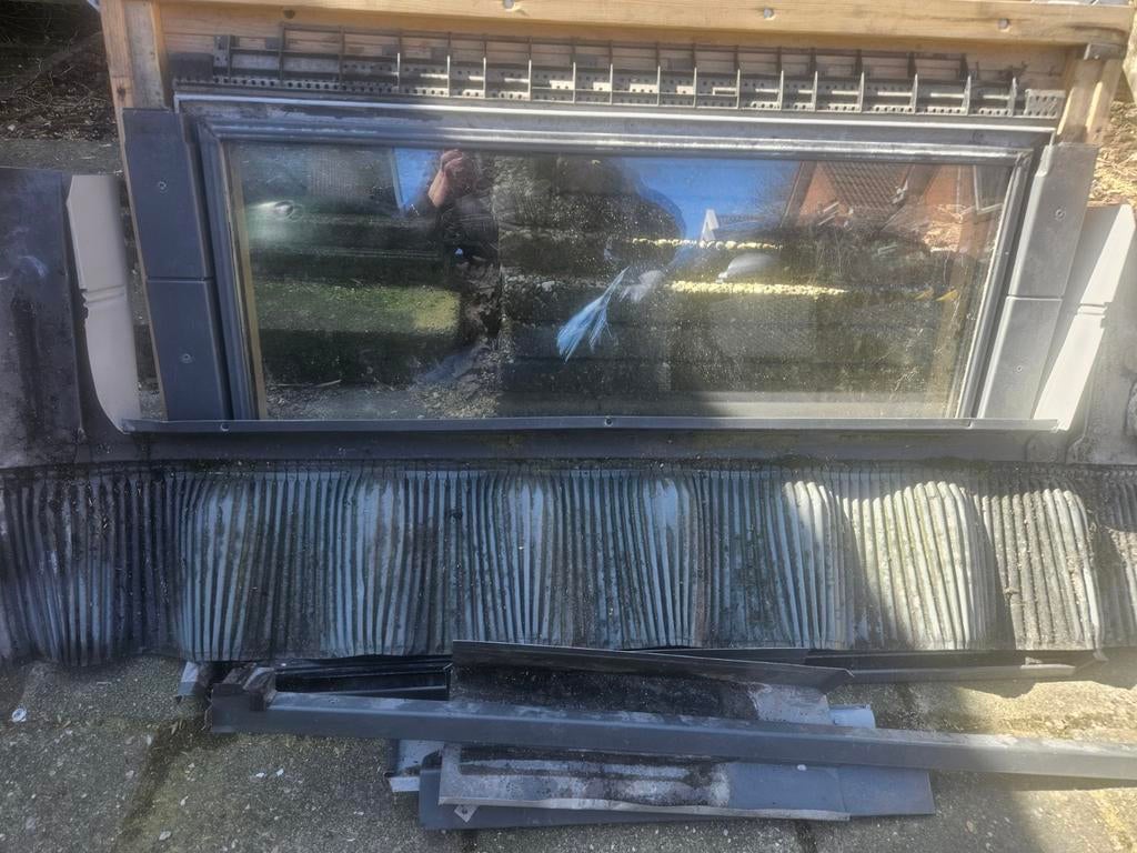 Velux dakraam 94x55 met gootstukken, Ophalen of Verzenden