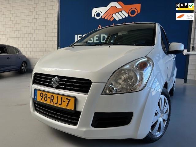 Suzuki Splash 1.0 Comfort,bj.2011,kleur:(parelmoer)wit,5 deu, Auto's, Suzuki, Euro 5, Stof, Gebruikt, 31 €/maand