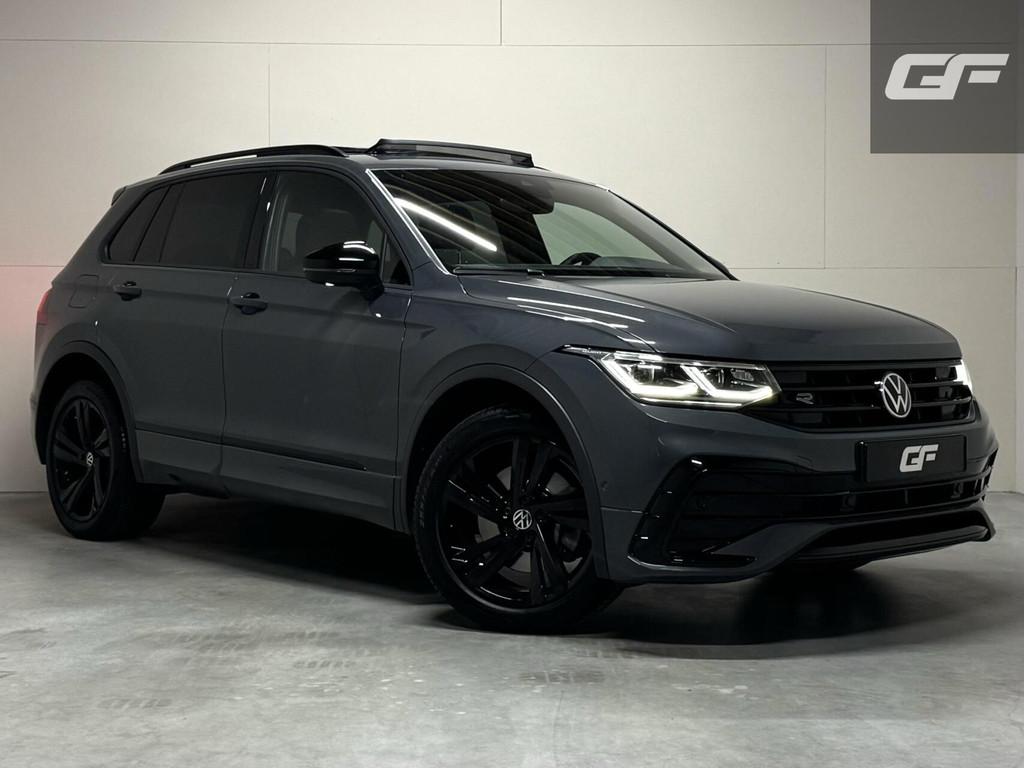 Volkswagen Tiguan 1.4 TSI eHybrid Black Style R-Line Pano Sf, Auto's, Volkswagen, 1716 kg, Zwart, 4 cilinders, Met garantie (alle)