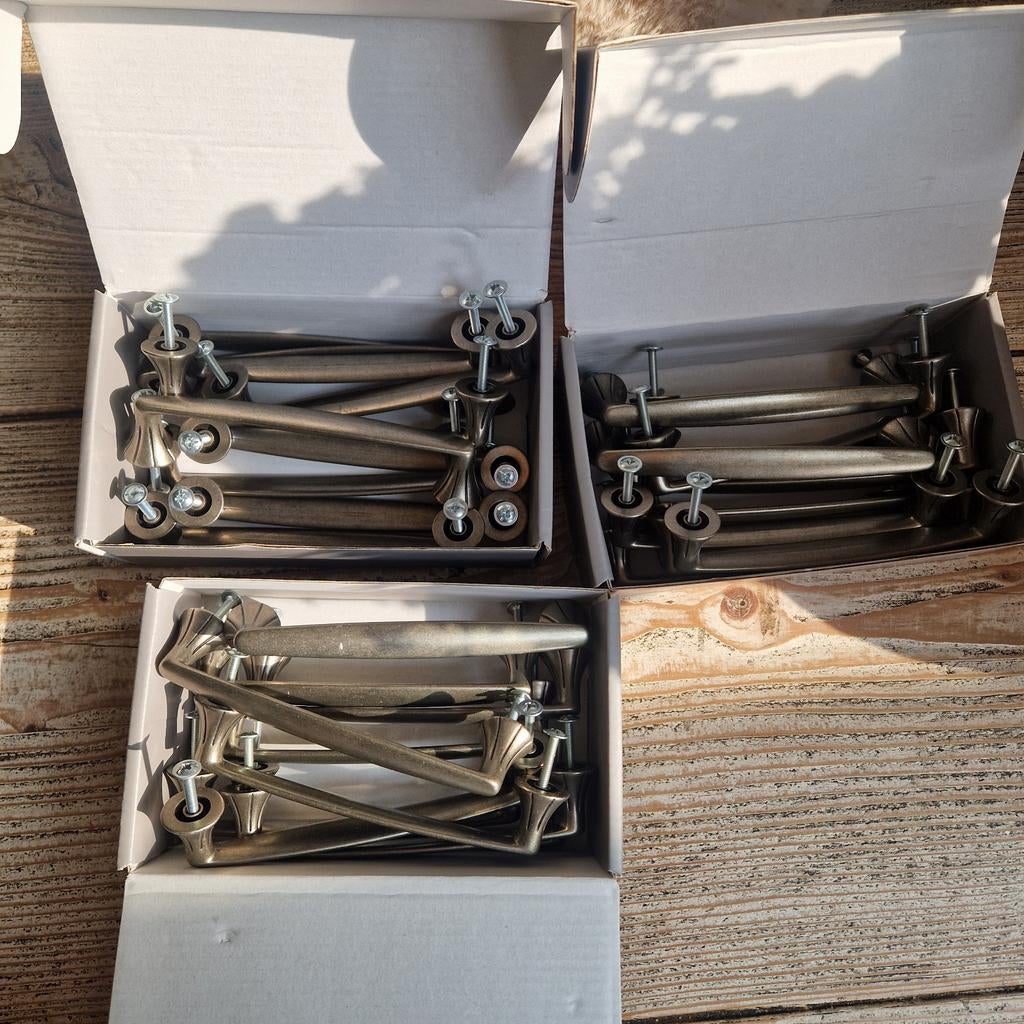 Handgrepen 31 stuks, Antiek en Kunst, Ophalen