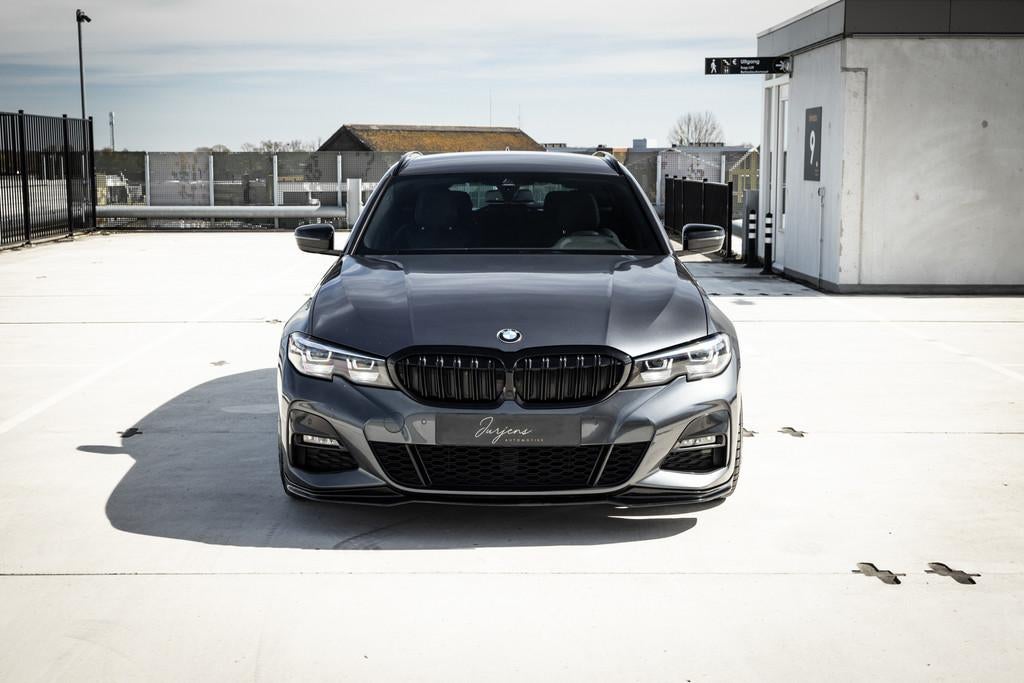 BMW 3-serie Touring 330i High Executive M Sport | 19" M Perf, Automaat, 1998 cc, Gebruikt, 4 cilinders