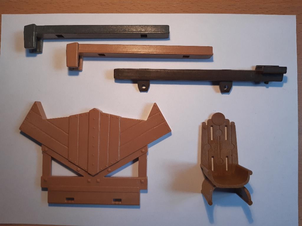 N Playmobil losse onderdelen stormram ridders troon koning., Kinderen en Baby's, Speelgoed | Playmobil, Ophalen of Verzenden, Gebruikt