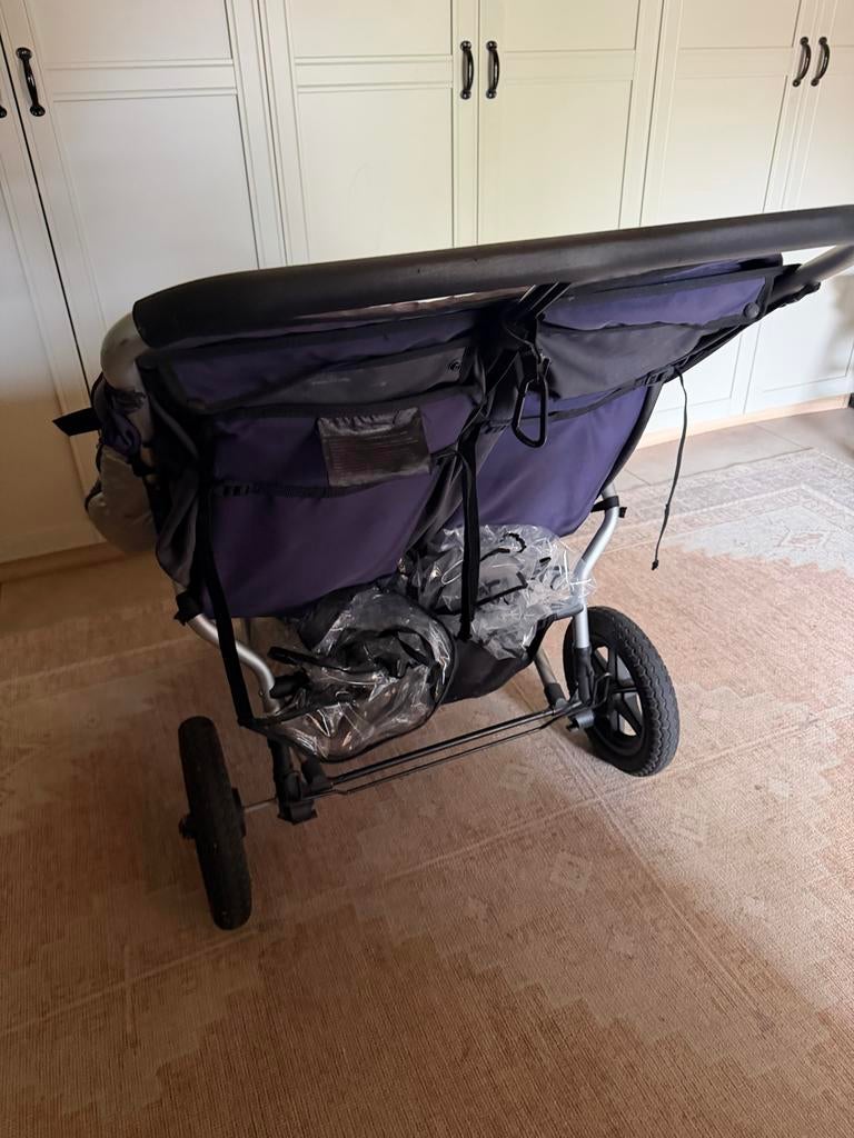 Tweelingwagen met winterzakken en regenhoes, Kinderen en Baby's, Kinderwagens en Combinaties, Gebruikt, Duowagen, Ophalen, Kinderwagen
