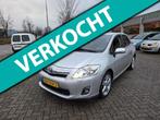 Toyota Auris 1.8 Full Hybrid Executive|CAMERA|CRUISE|NAVI|, Euro 5, Gebruikt, 4 cilinders, 1365 kg