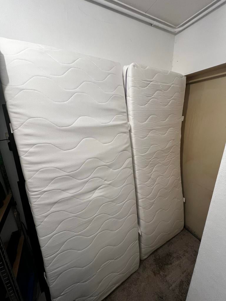 Twee matrassen 80x210 cm, Huis en Inrichting, Slaapkamer | Matrassen en Bedbodems, Ophalen, Gebruikt, Eenpersoons, 210 cm