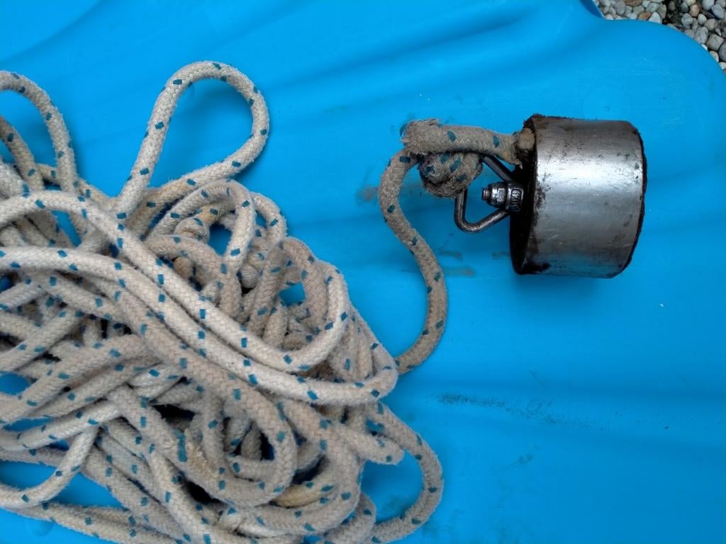 Magneetvissen set: Magneet met touw, Hobby en Vrije tijd, Metaaldetectors, Ophalen of Verzenden, Gebruikt, 30 cm of minder, Overige merken