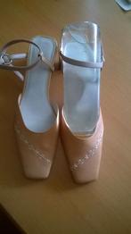 Nieuwe slingbacks, beige-licht caramel-kleur, maat 38, Beige, Nieuw, SALLY 'O HARA, Sandalen of Muiltjes
