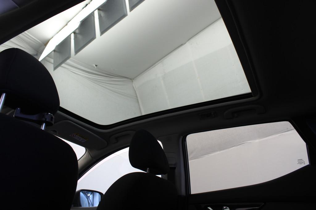 Nissan QASHQAI 1.2 N-Connecta |Pano|360 camera| (bj 2017), Voorwielaandrijving, Stof, Gebruikt, 4 cilinders