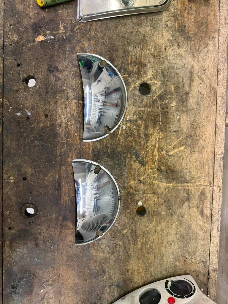 1964 koplamp impala headlight cover half moon chrome, Ophalen of Verzenden