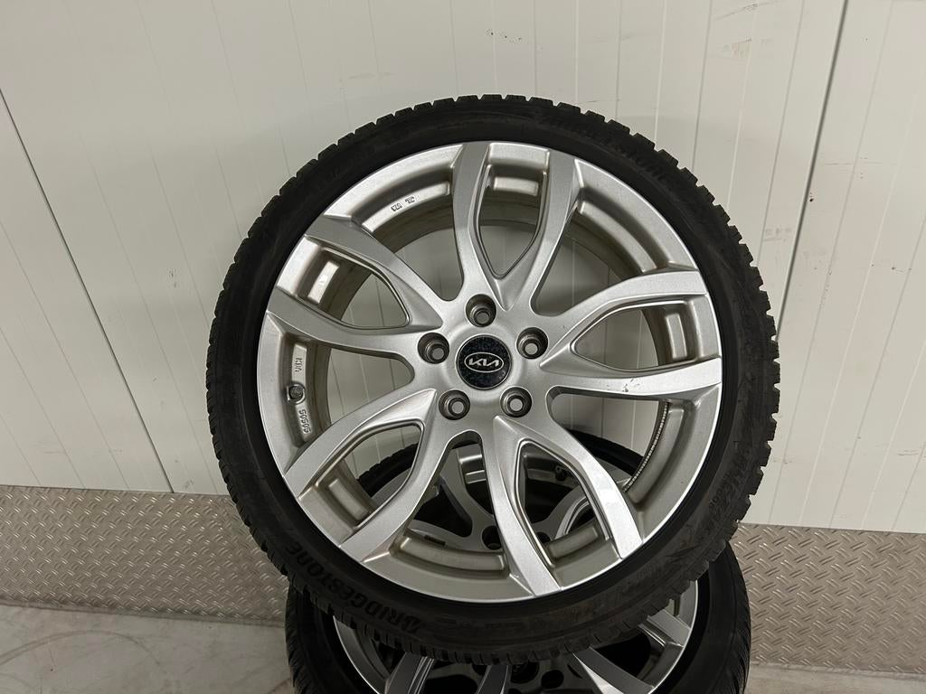 KIA Proceed ceed 18 inch 5x114,3 Bridgestone Winter + TPMS, Ophalen, 18 inch, Gebruikt, Banden en Velgen