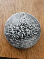 Antieke Poederdoos met reliëf van figuren, Ophalen of Verzenden