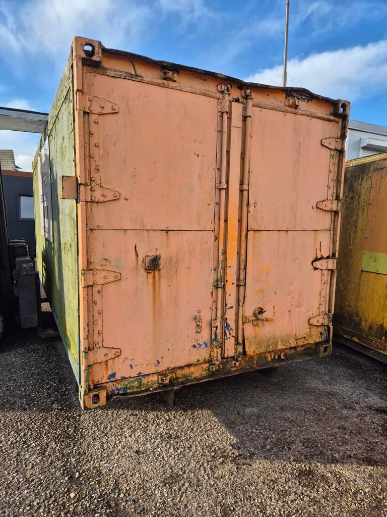 2 st 6m Zeecontainers met containerslee, wind- en waterdicht, Ophalen of Verzenden