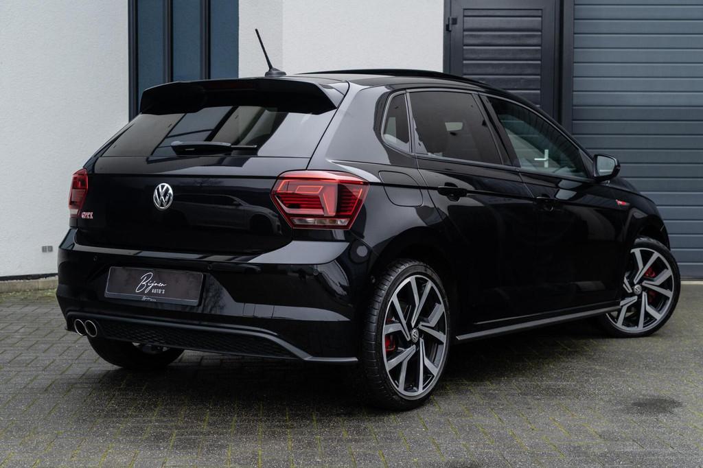 Volkswagen Polo 2.0 TSI GTI PANO / BEATS / CAMERA / FULL OPT, Gebruikt, Zwart, 4 cilinders, 1984 cc
