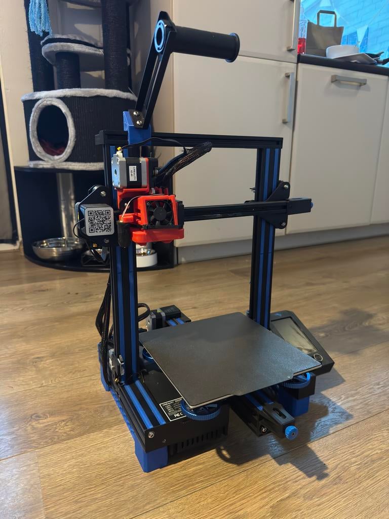 Creality Ender 3 v2 3D printer (buildplates & filamenten), Computers en Software, 3D Printers, Zo goed als nieuw, Filament, Ophalen of Verzenden
