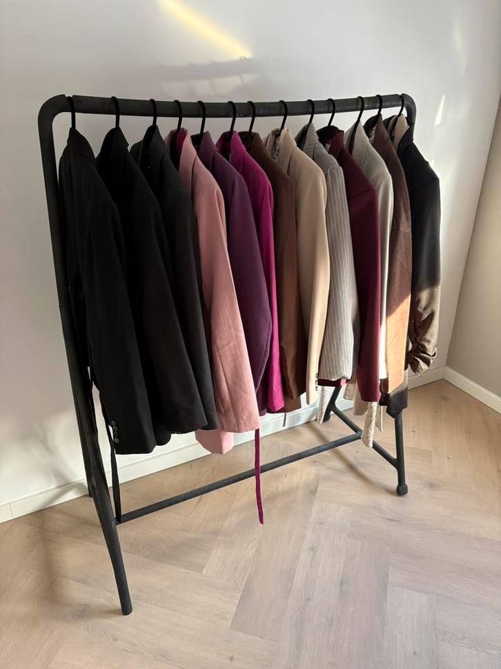 Kledingrek zwart, Kleding | Dames, Kledingrekken, Gebruikt, Met wielen, Ophalen