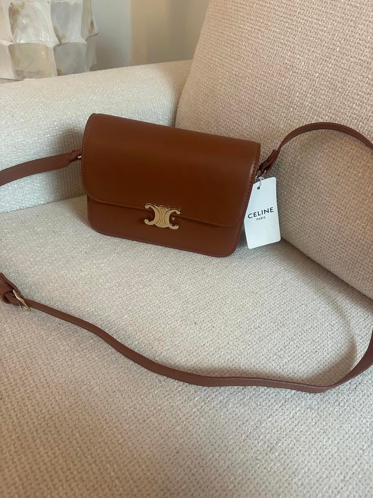Celine Triomphe tas  - Bruin Leer, Ophalen of Verzenden, Nieuw, Bruin, Schoudertasje