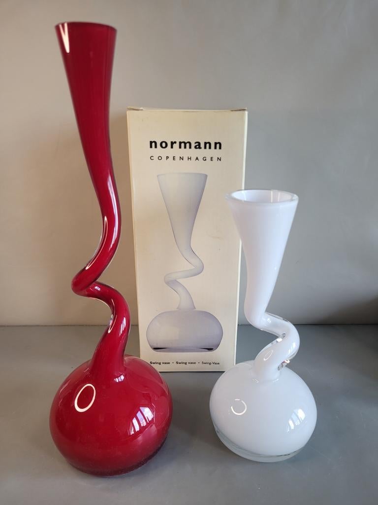 Set van 2 vintage Normann Copenhagen Swing vazen - glas, Ophalen of Verzenden