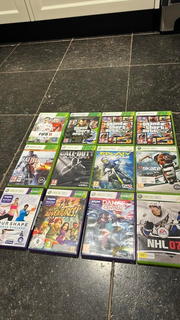 XBOX 360 KINECT + XBOX 360 spellen + KINECT, 3 spelers of meer, Ophalen, Gebruikt, Vanaf 3 jaar