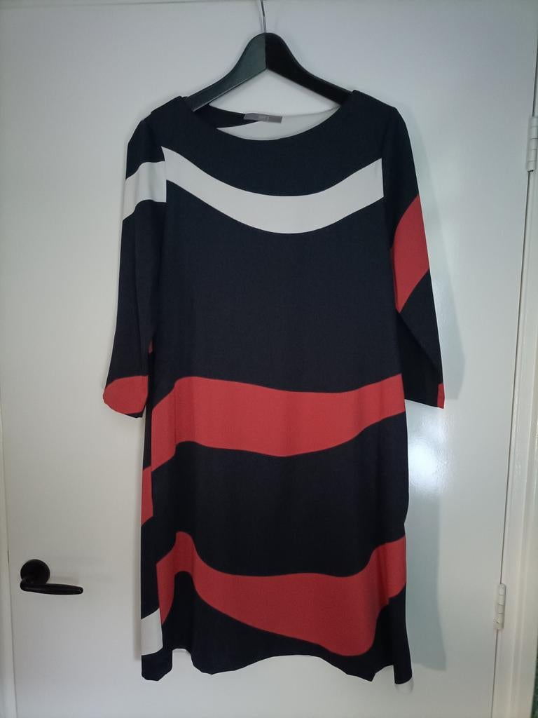 Nette jurk Jake's maat 36, Kleding | Dames, Overige kleuren, Ophalen of Verzenden, Zo goed als nieuw, Knielengte