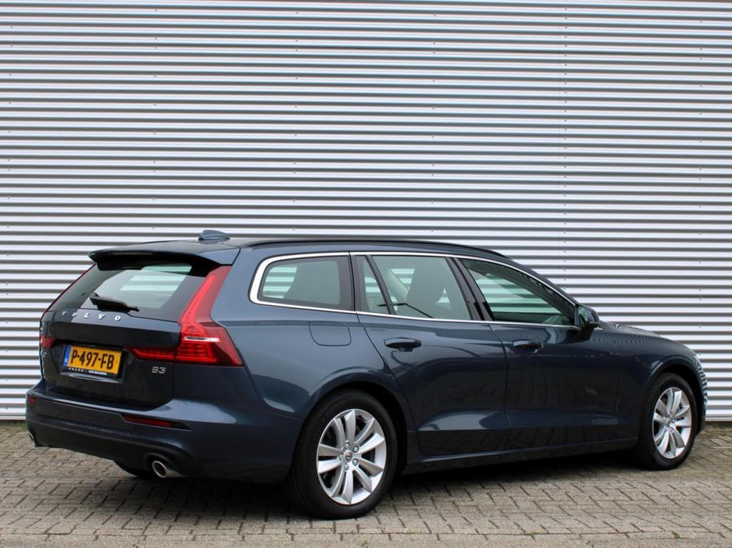 Volvo V60 2.0 B3 Momentum Business Automaat / Adaptieve Crui, Auto's, Stof, 4 cilinders, 163 pk, Origineel Nederlands